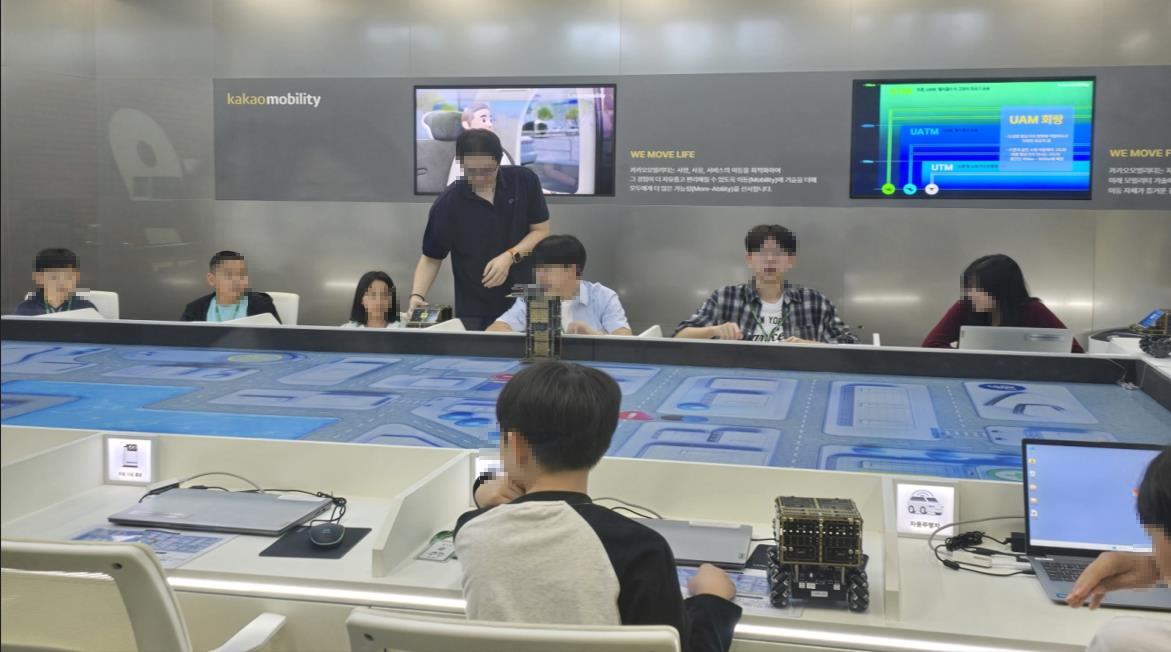 그림입니다.  원본 그림의 이름: 20251224_171011.jpg  원본 그림의 크기: 가로 1171pixel, 세로 652pixel