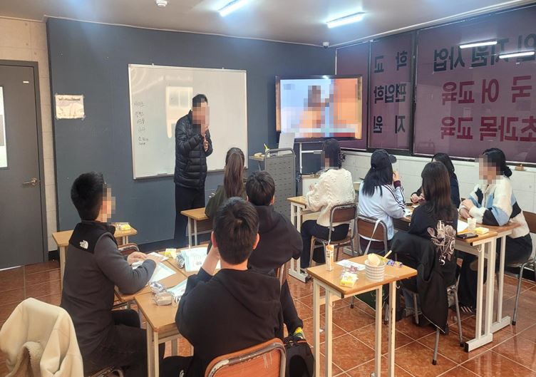 그림입니다.  원본 그림의 이름: CLP000039ec23ff.bmp  원본 그림의 크기: 가로 752pixel, 세로 529pixel